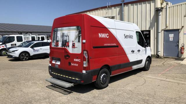 Renault Master image 1