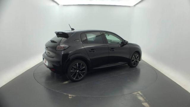 Peugeot 208 image 7