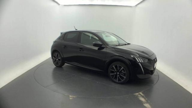 Peugeot 208 image 8