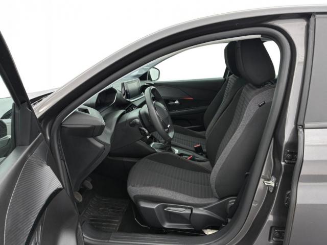 Peugeot 208 image 4