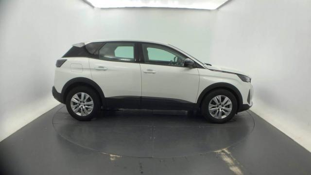 Peugeot 3008 image 2