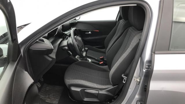 Peugeot 208 image 7