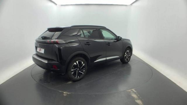 Peugeot 2008 image 6