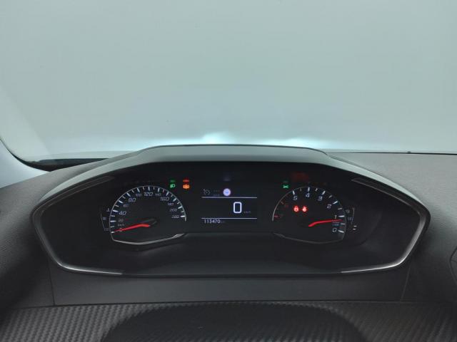 Peugeot 2008 image 3