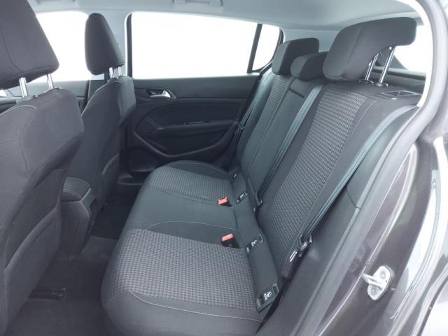 Peugeot 308 image 7