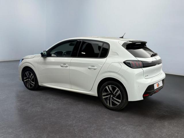 Peugeot 208 image 8