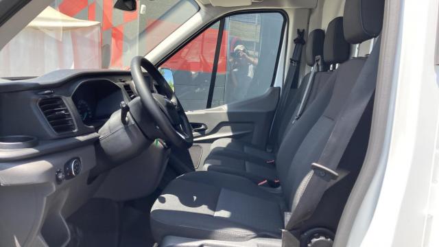 Ford Transit image 5