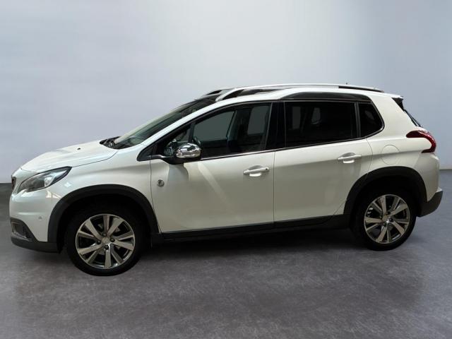 Peugeot 2008 image 2