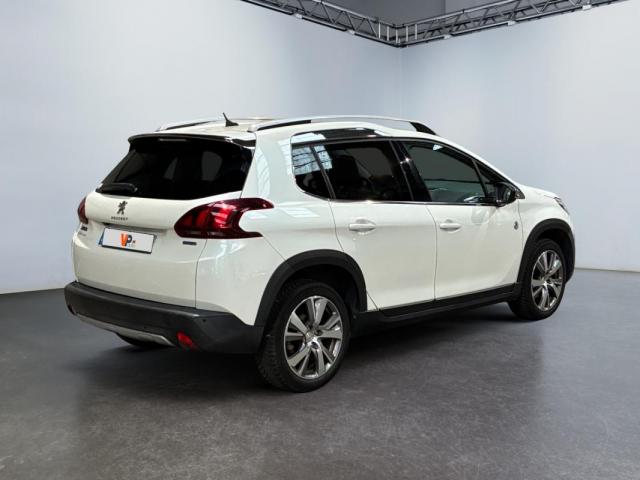Peugeot 2008 image 8
