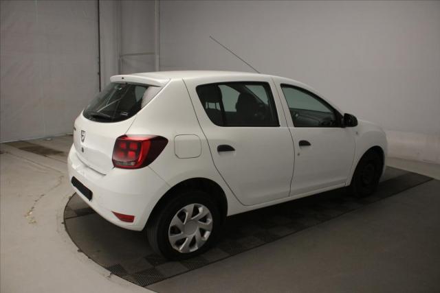 Dacia Sandero image 3