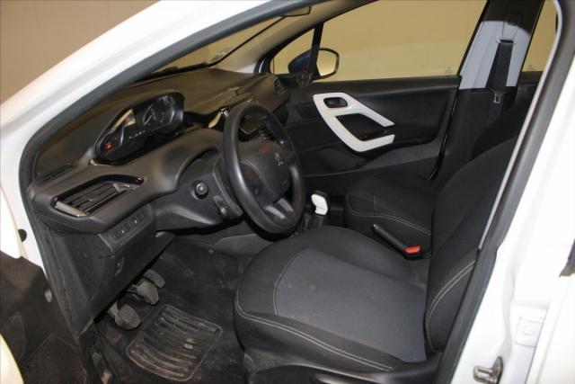 Peugeot 208 image 3
