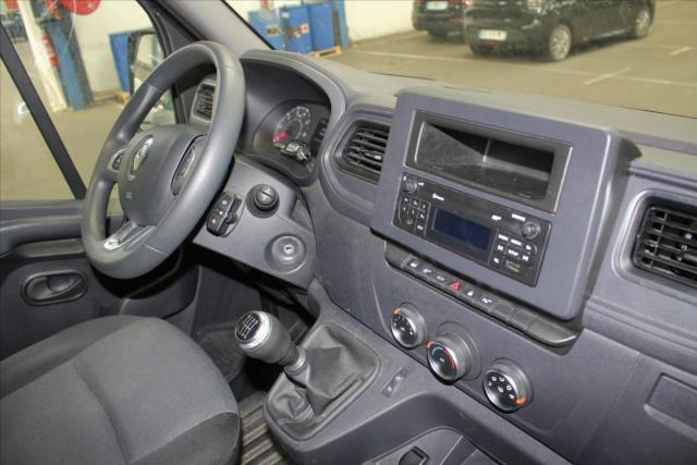 Renault Master image 1