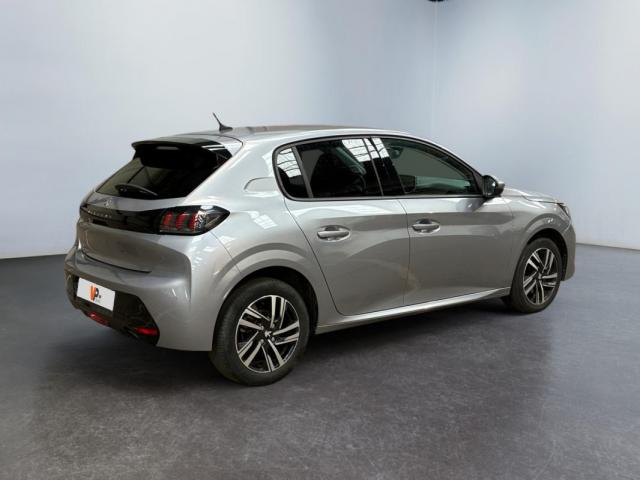Peugeot 208 image 8