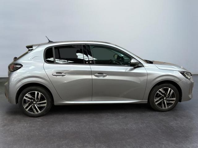 Peugeot 208 image 6