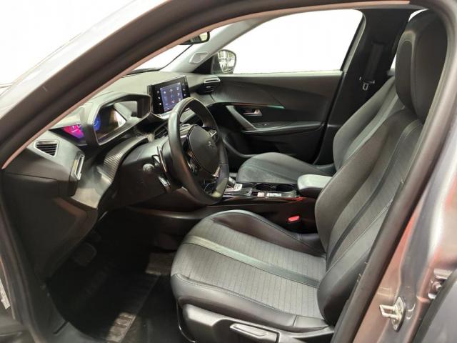 Peugeot 2008 image 1