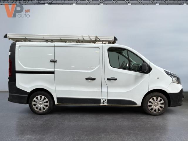 Renault Trafic image 8