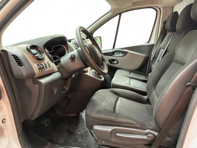 Renault Trafic image 2