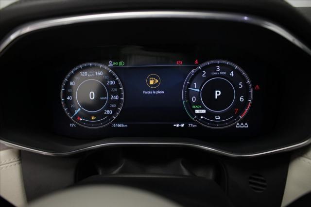 Jaguar F-Pace image 7