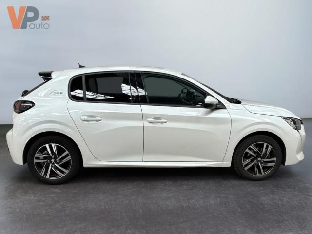 Peugeot 208 image 1