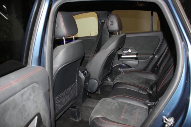 Mercedes Benz Gla image 5