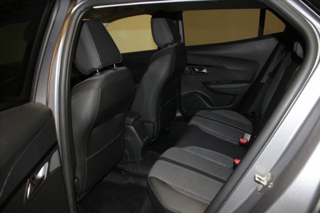 Peugeot 2008 image 3