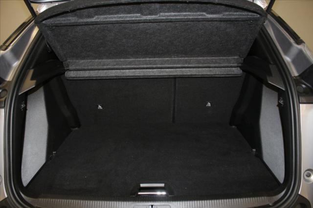 Peugeot 2008 image 2