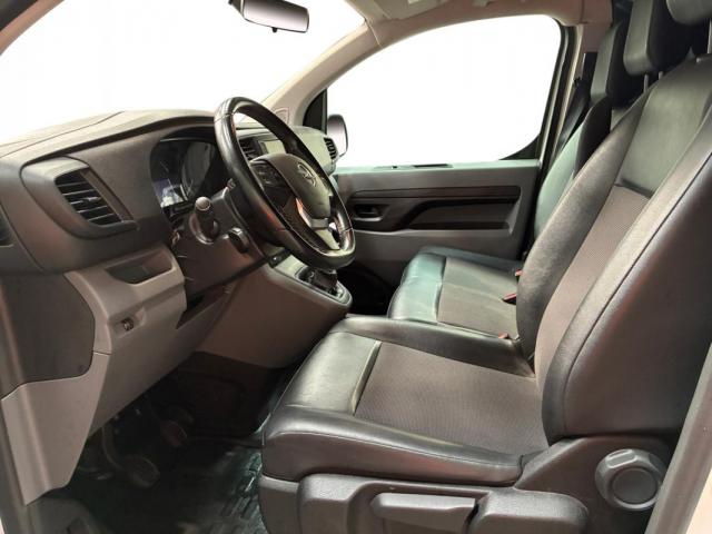 Opel Vivaro image 4