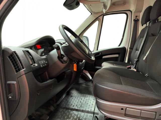 Peugeot Boxer image 3