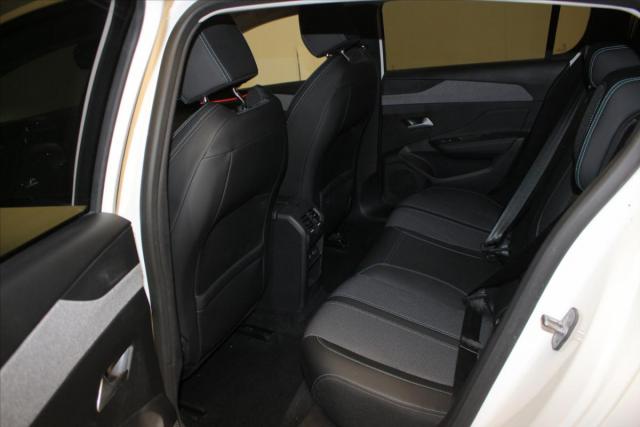 Peugeot 308 image 1