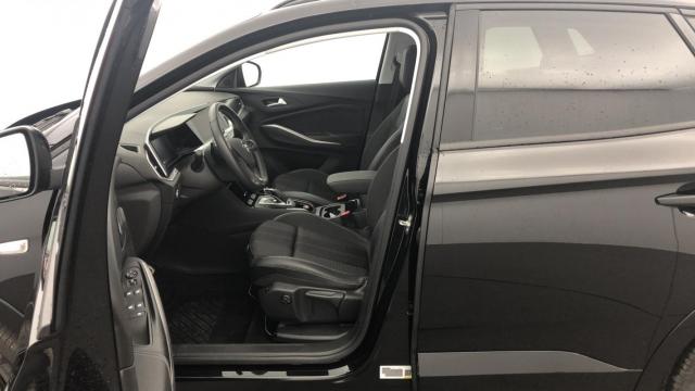 Opel Grandland image 8