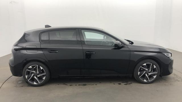 Peugeot 308 image 2
