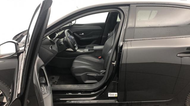 Peugeot 308 image 6