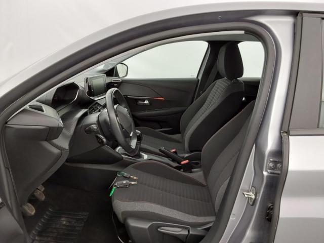 Peugeot 208 image 1