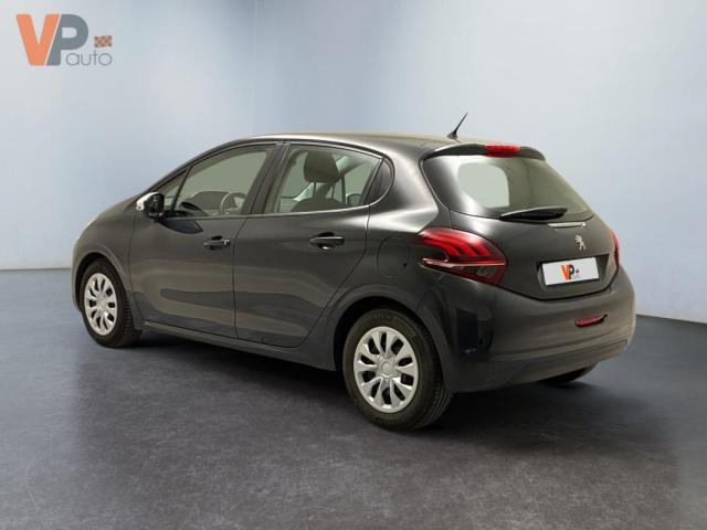 Peugeot 208 image 3