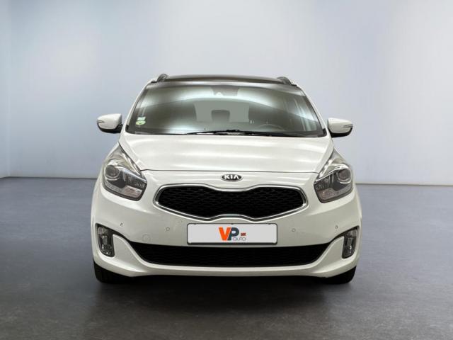 Kia Carens image 8