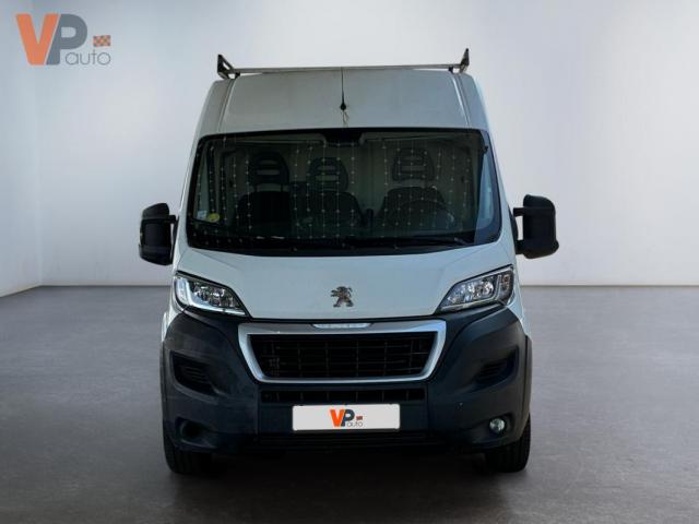 Peugeot Boxer image 1