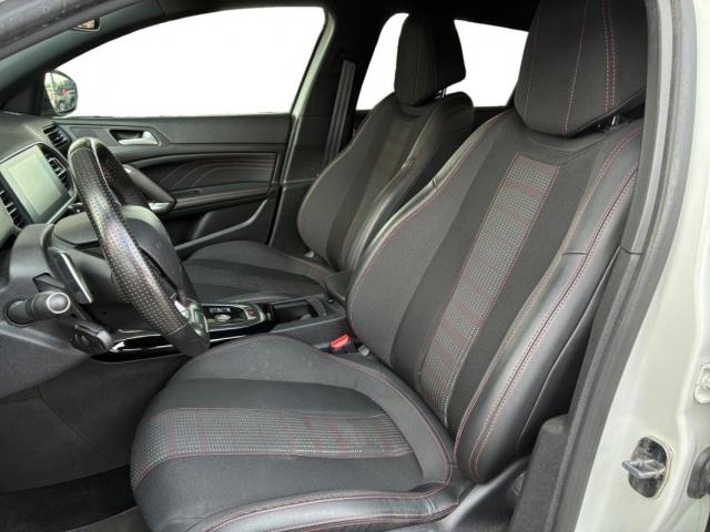 Peugeot 308 image 2