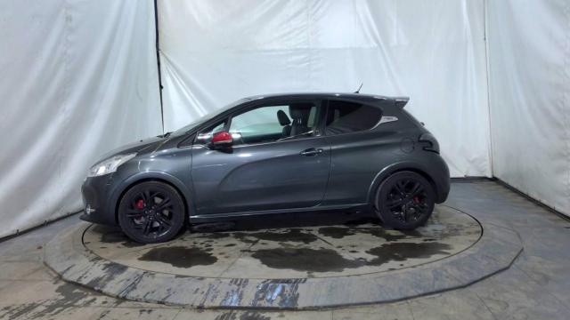 Peugeot 208 image 5