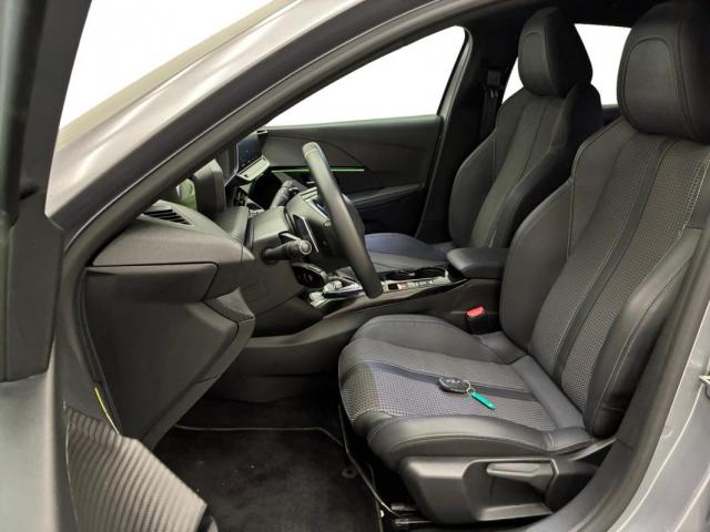 Peugeot 208 image 5
