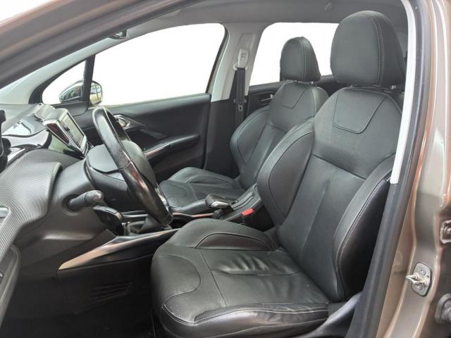 Peugeot 2008 image 7