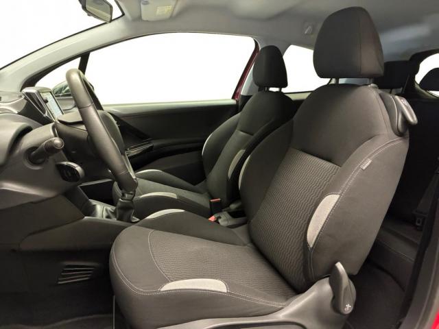 Peugeot 208 image 5