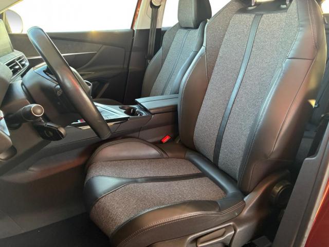 Peugeot 3008 image 2