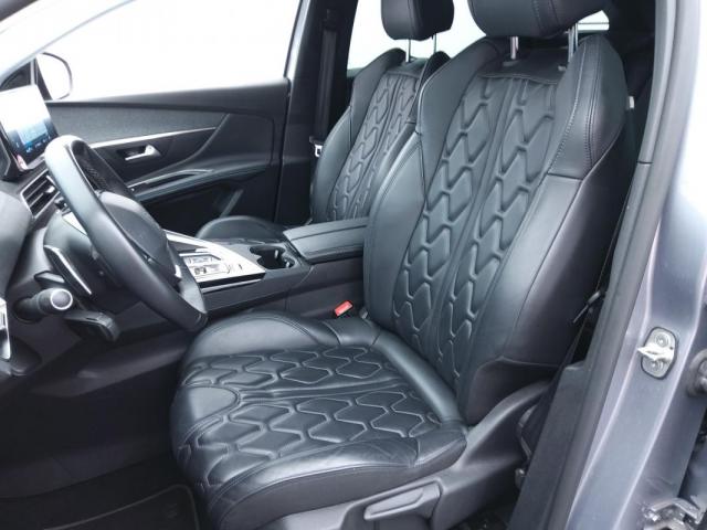 Peugeot 3008 image 3