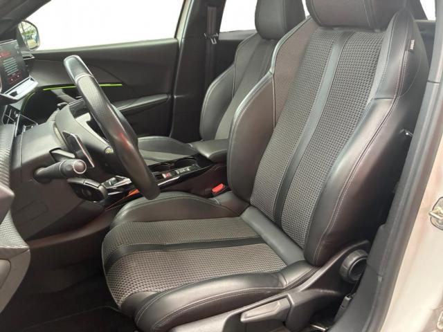 Peugeot 2008 image 3