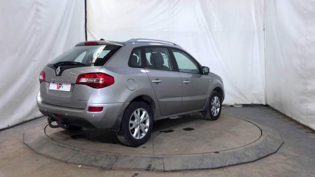 Renault Koleos image 2