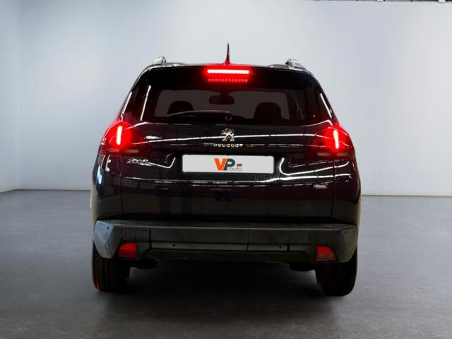 Peugeot 2008 image 3