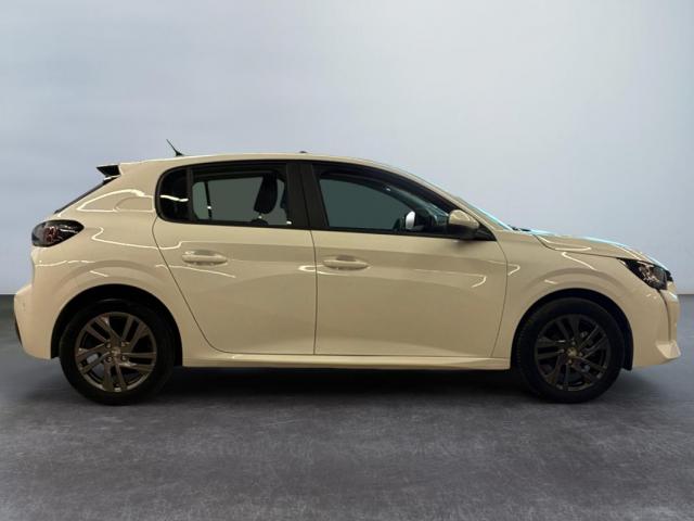 Peugeot 208 image 1