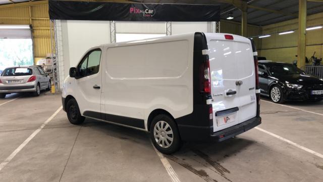 Renault Trafic image 8