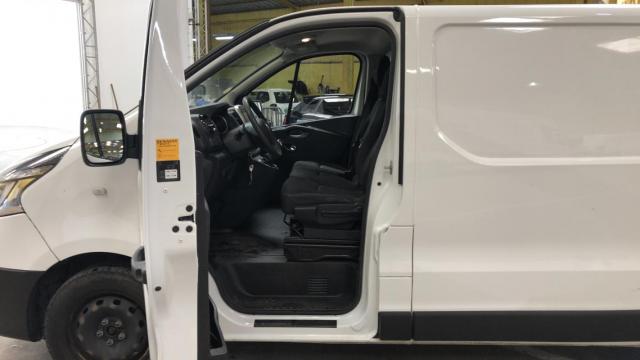 Renault Trafic image 7