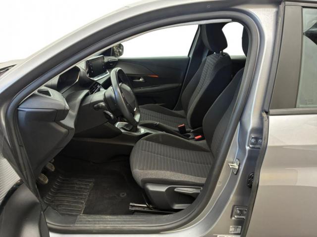 Peugeot 208 image 1
